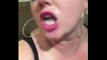 Snowbunnyxxx letting it be known she love fuckin n.