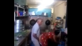 Srilankan chacha fucking his maid in kitchen quickly