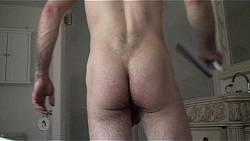 Stud masturbates while showering