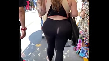 Public big ass candid